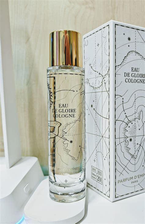 Eau de Gloire Parfum d'Empire for women and men.